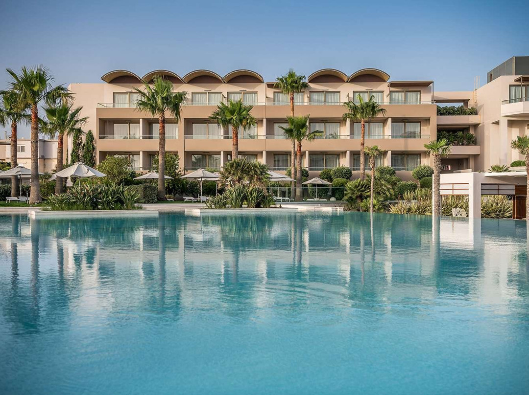 Avra Imperial Hotel主图