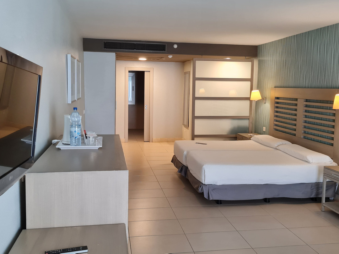 HD Beach Resort & Spa主图