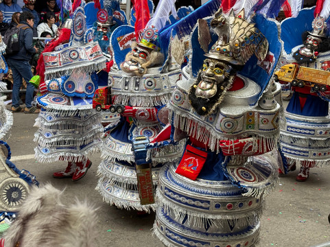 Pukina Travel-拉巴斯必去景点