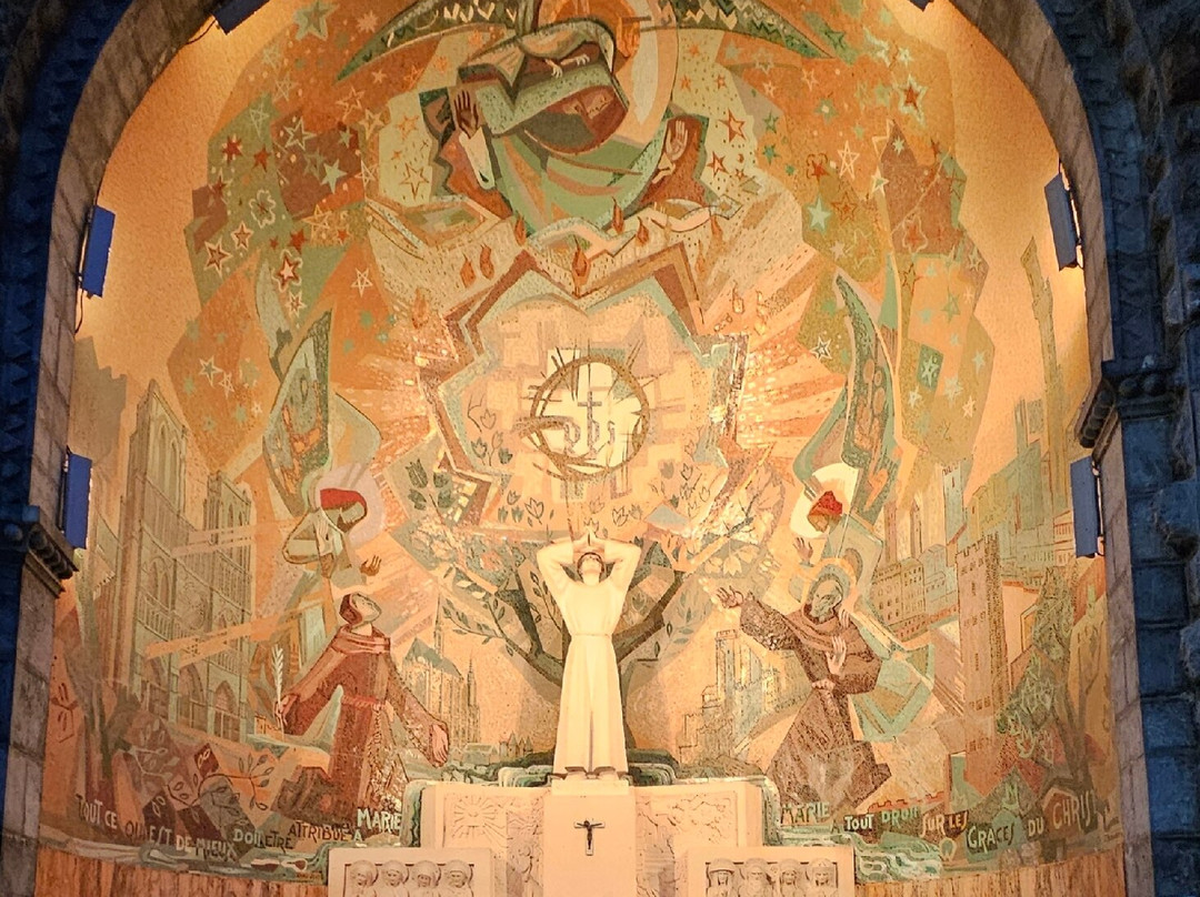 Grotte de Massabielle景点图片