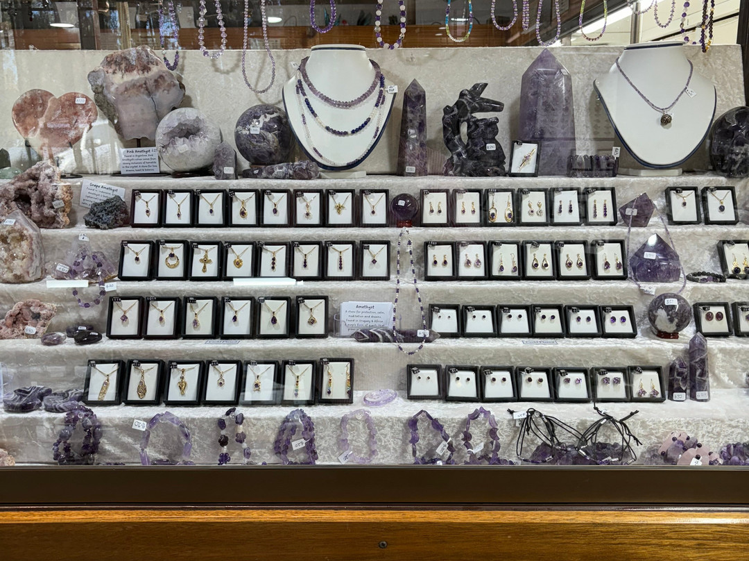 Woodsies Gem Shop-米尔杜拉必去景点