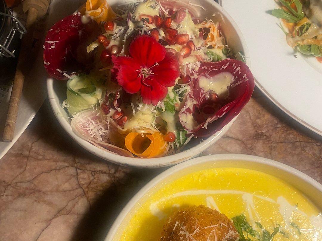 Bella Vita Restaurant by Labelle