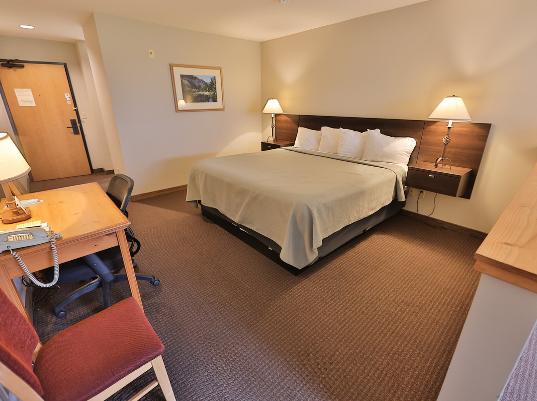 Salmon Rapids Lodge主图