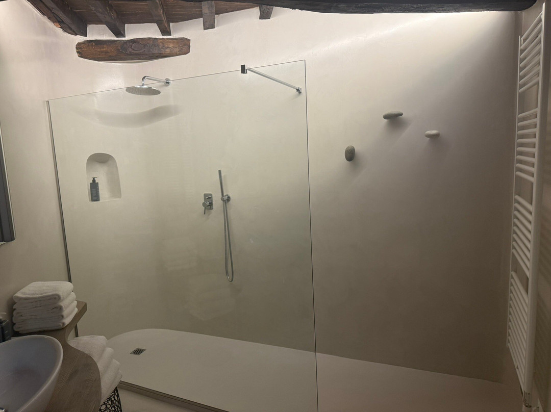 达巴瑞尼酒店主图