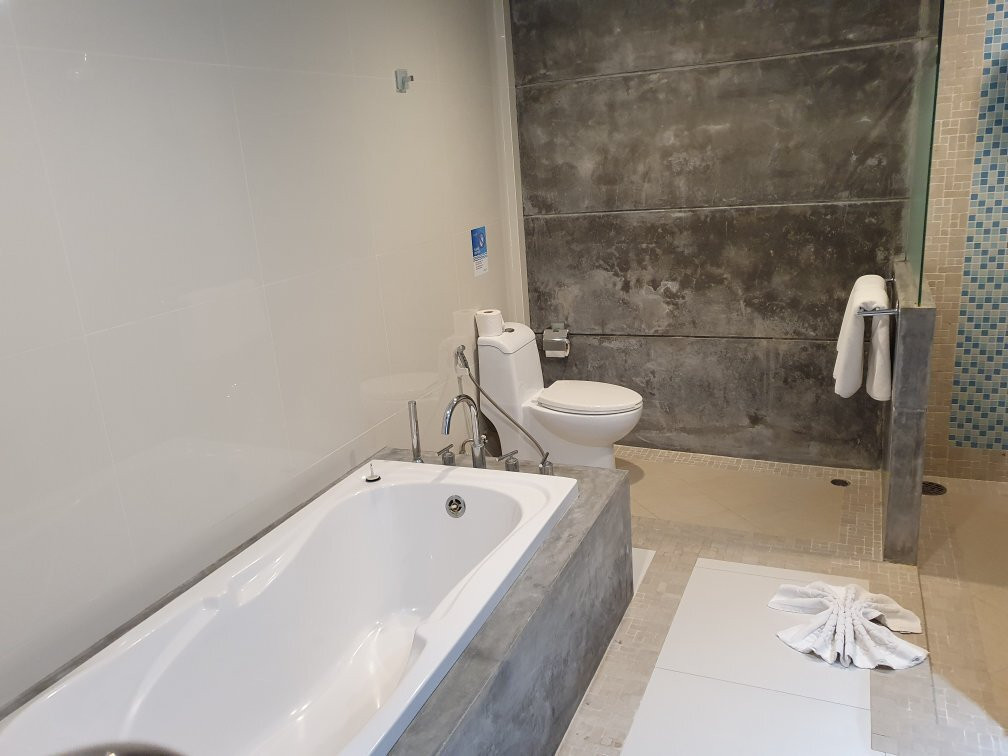 云19海滩度假酒店主图