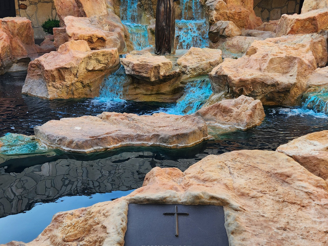 The Cross of Our Lord Jesus Christ Ministries-Groom必去景点