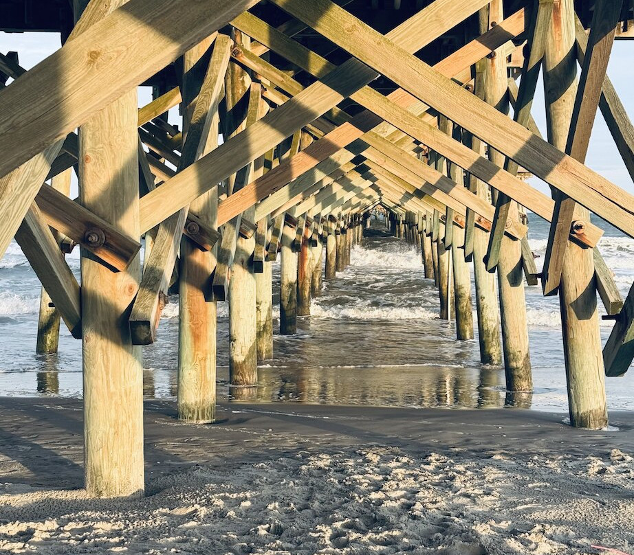 Apache Pier-美特尔海滩必去景点