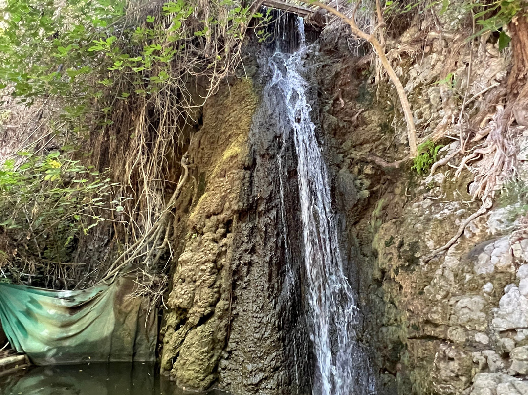 Green Valley Waterfalls-Trimiklini必去景点