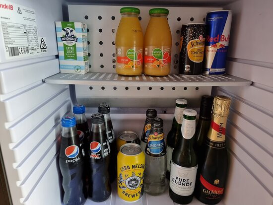 塞贝尔一号码头酒店主图