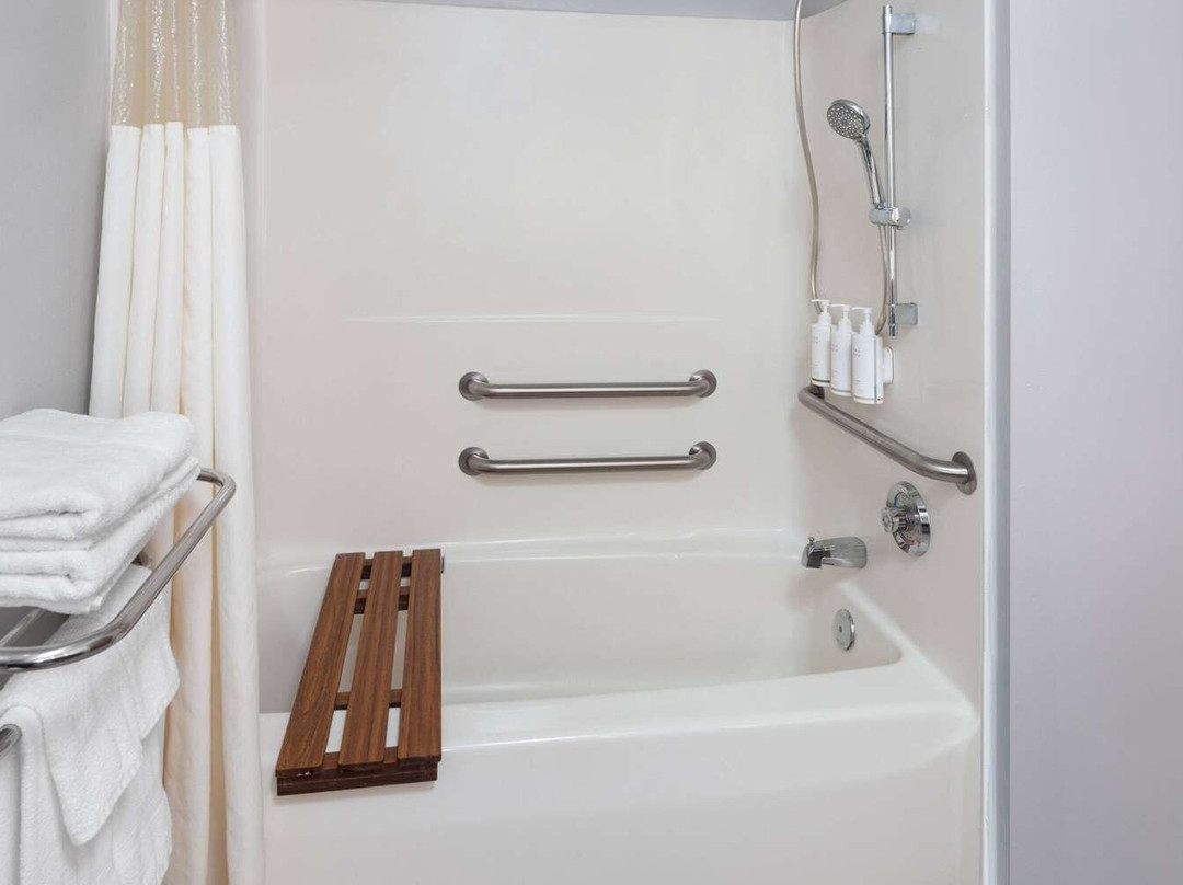 Milton酒店住宿-Microtel Inn & Suites by Wyndham Janesville