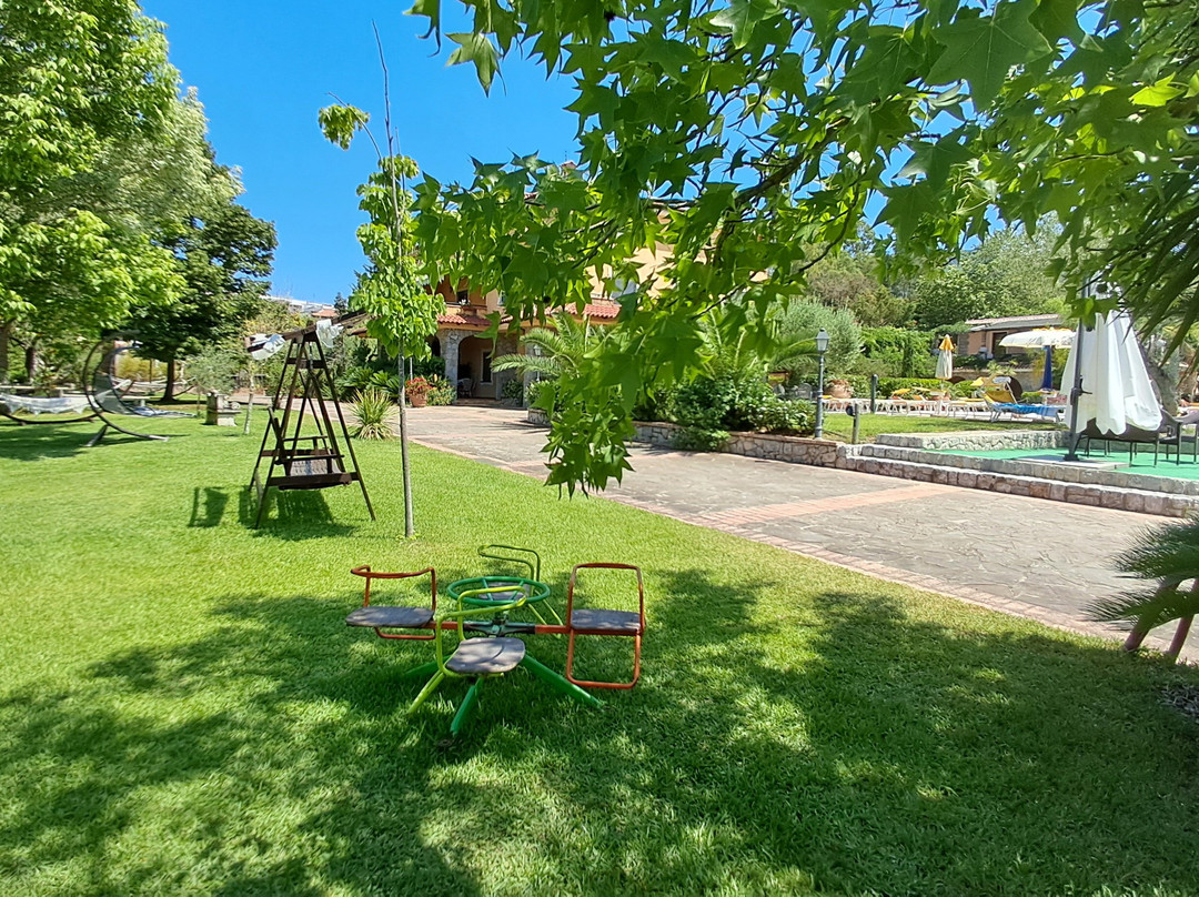 Residence and B&B Villamirella主图