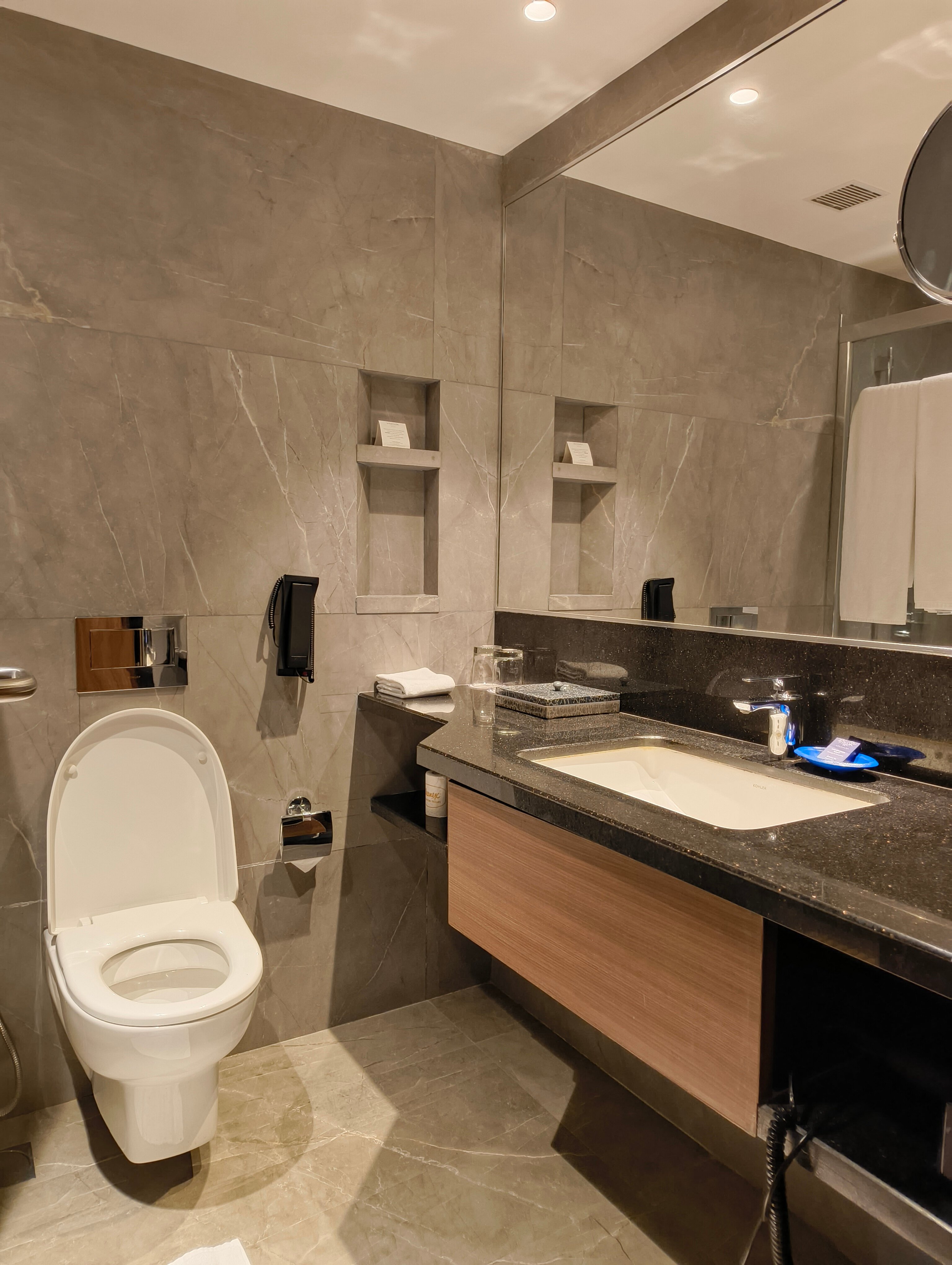 Vivanta Mangalore, Old Port Road-浴室