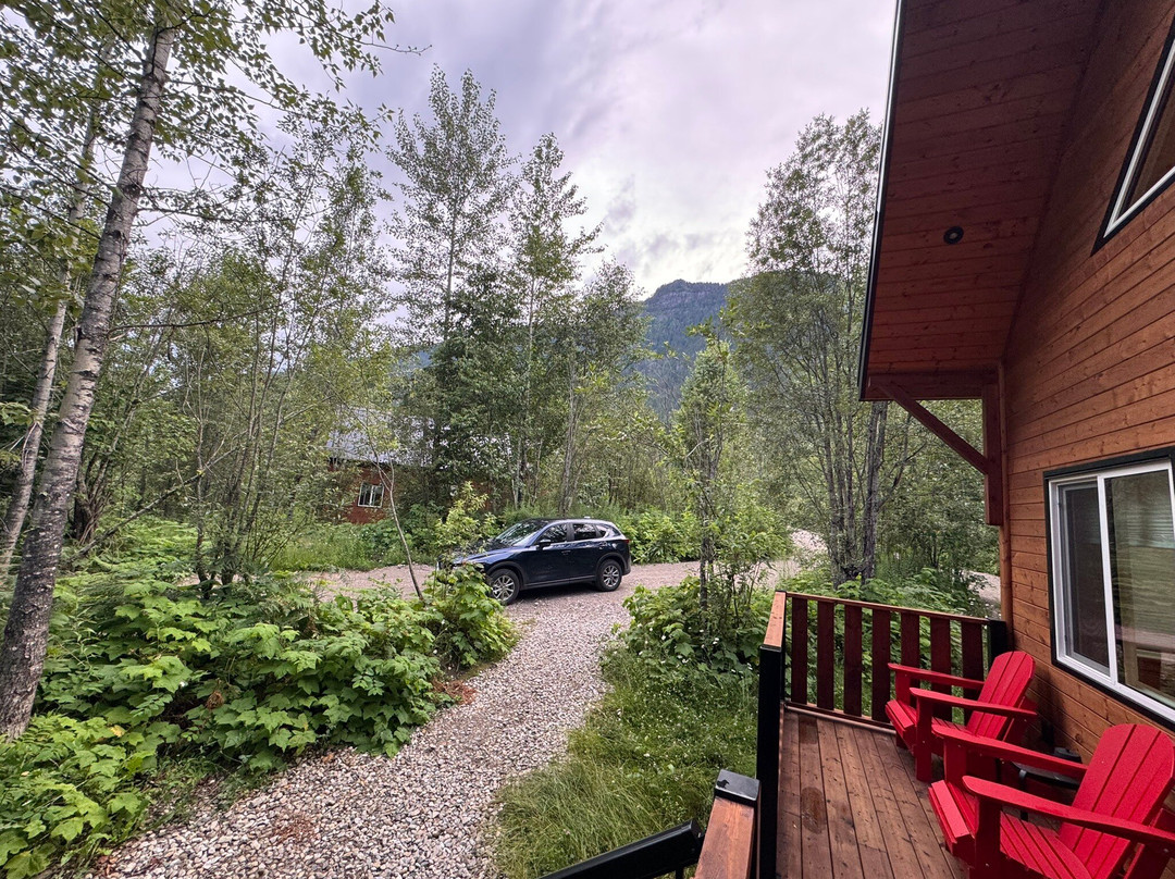 Alpha Mountain Lodging