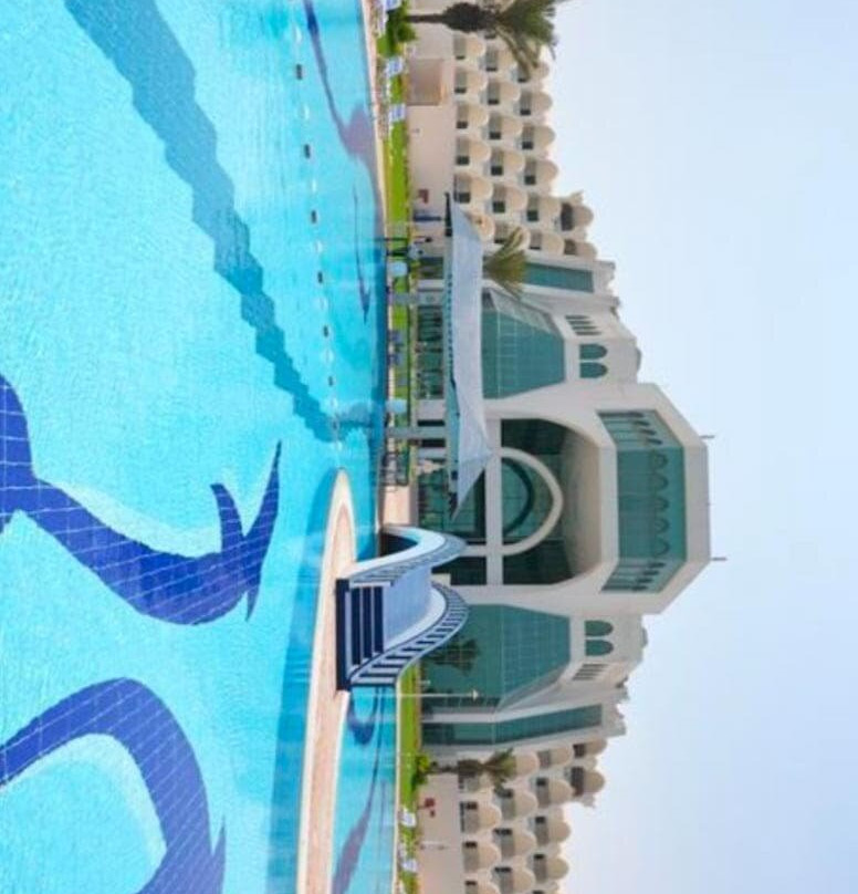 米尔法酒店主图