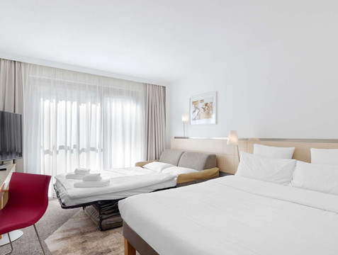 柏林中心诺富特酒店主图