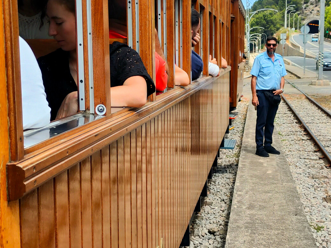 Tram de Sóller-索列尔港必去景点