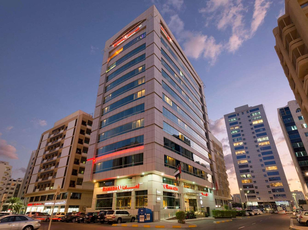 Madinat Zayed酒店住宿-Ramada by Wyndham Abu Dhabi Downtown