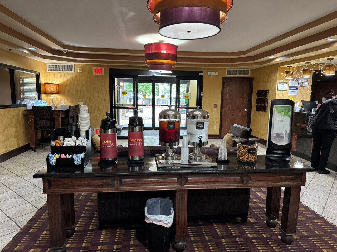 Best Western Plus Midwest Inn & Suites主图