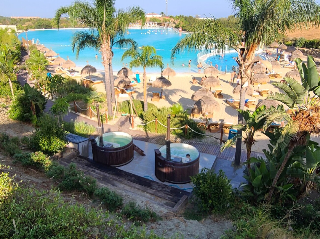 Alcazaba Lagoon-卡萨雷斯必去景点