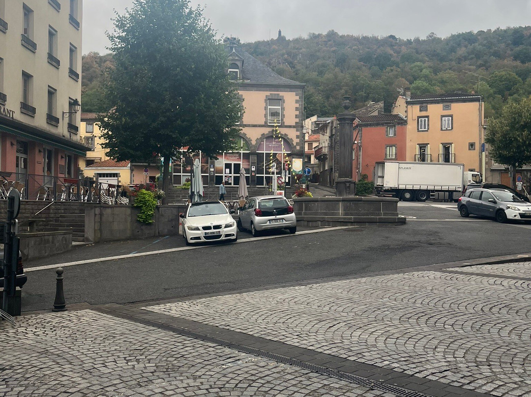 Grotte de la Pierre de Volvic-Volvic必去景点