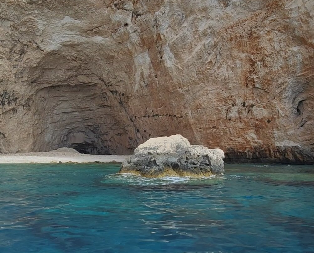 Serene Private Cruises-Tragaki必去景点