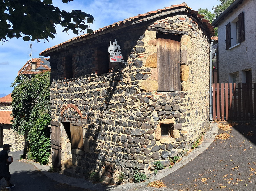 Eglise Saint-Maurice-Usson必去景点