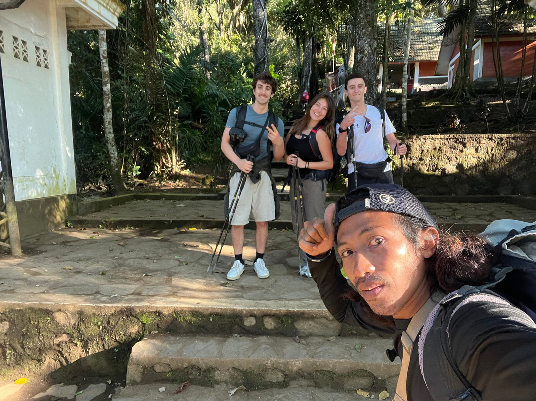 Harry Rinjani Trekking