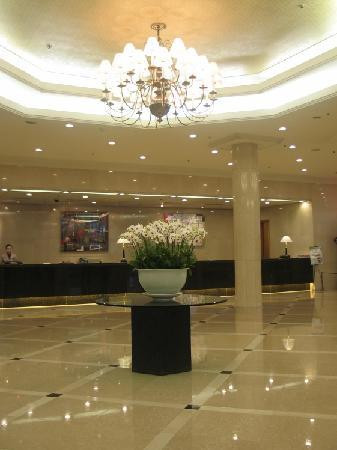 格兰德酒店主图