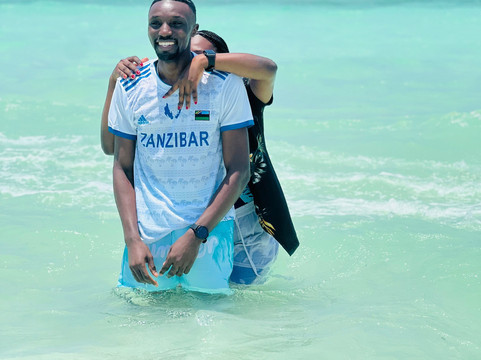 Twentyeight Tours-坎帕拉必去景点