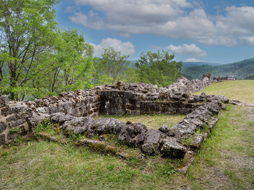 Chateau de Ventadour-Moustier-Ventadour必去景点
