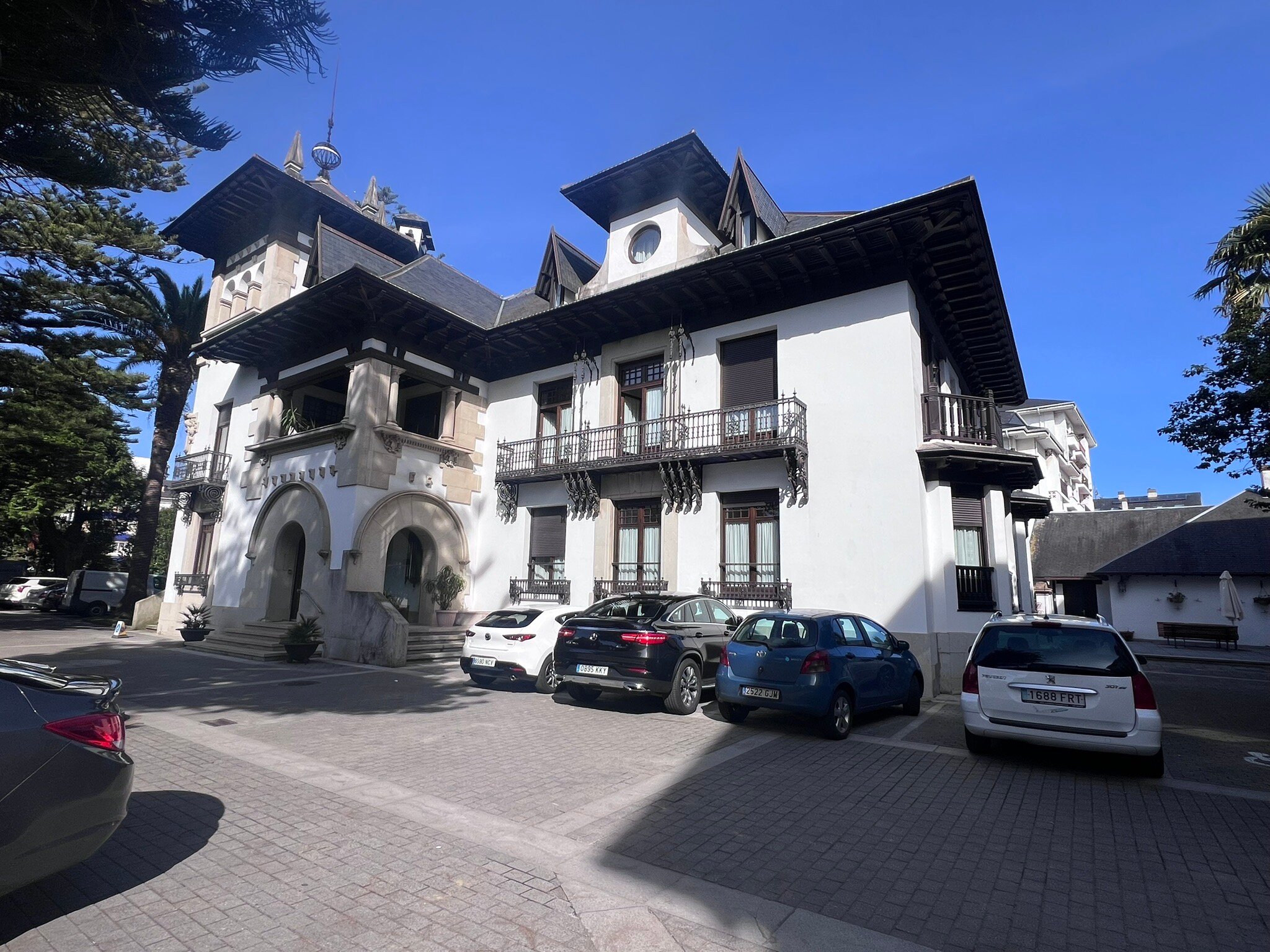 Palacio Arias-官方