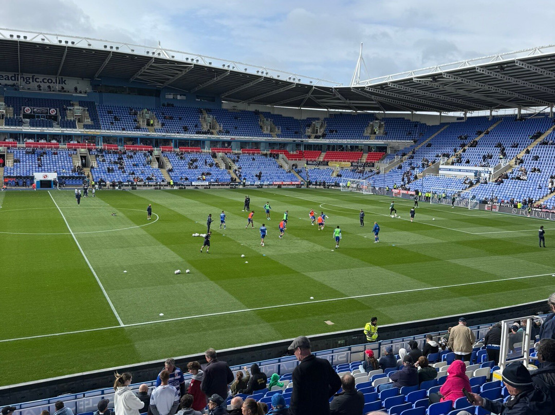 Madejski Stadium-雷丁必去景点