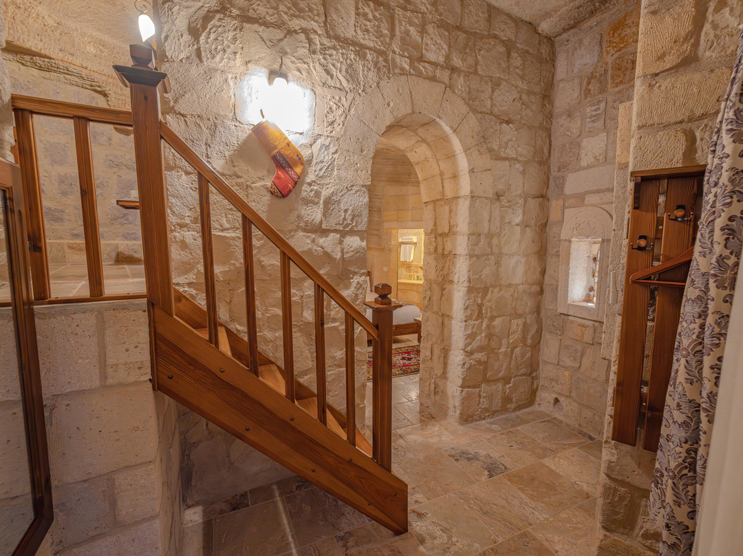 Zara Cave Hotel主图