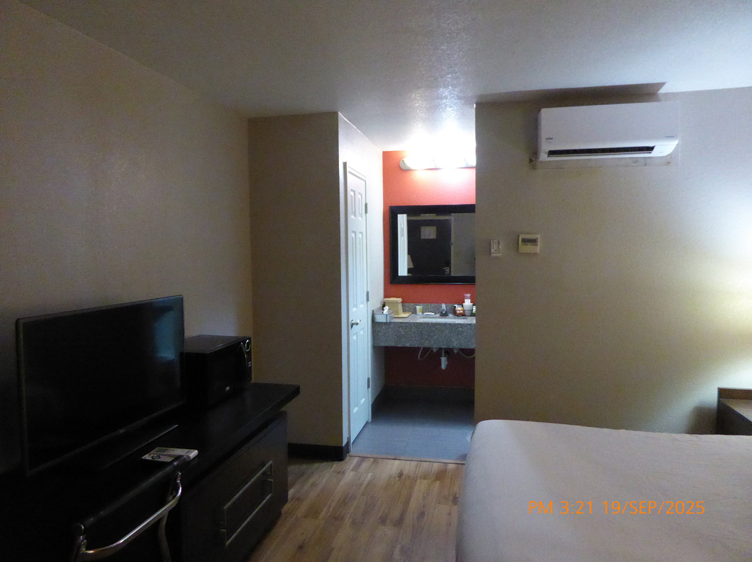 Ramada by Wyndham West Memphis主图