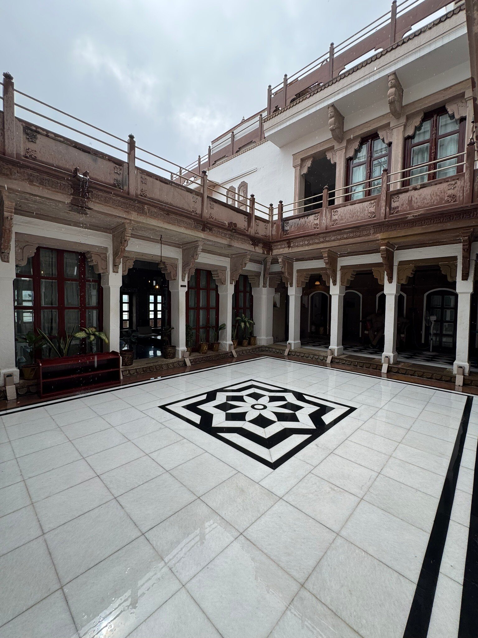 Guleria Kothi-官方