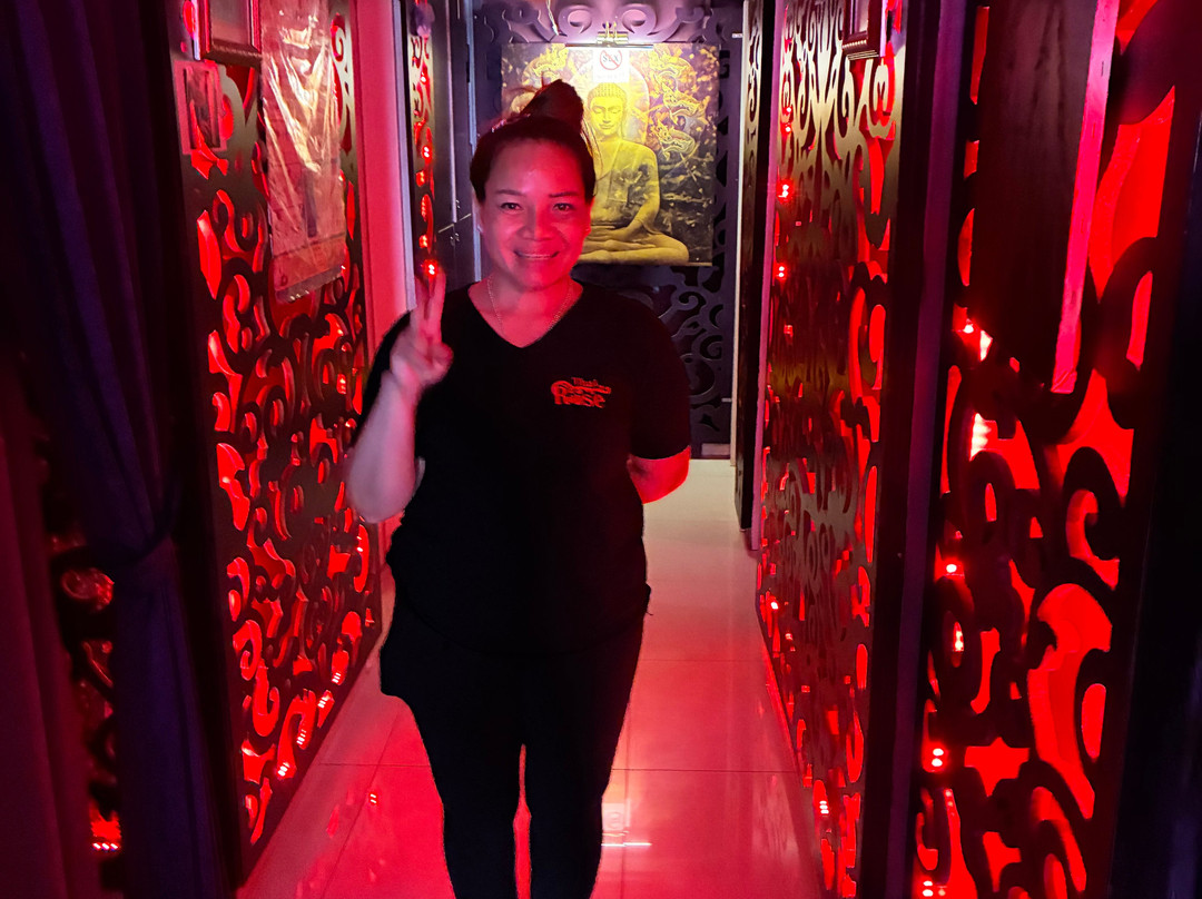 Thai Rose Asia Massage Saloon-Muratpasa必去景点
