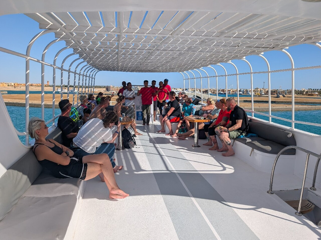 Deep Ocean Blue Diving Center-艾尔可西利亚必去景点