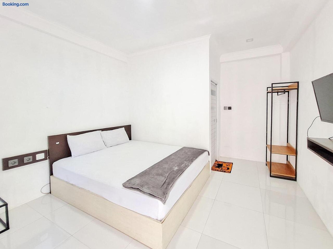 Niti Stay Syariah Near Stasiun Wates Redpartner