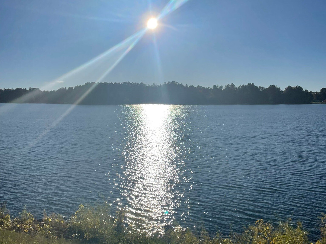 The Pointe Hotel & Suites主图