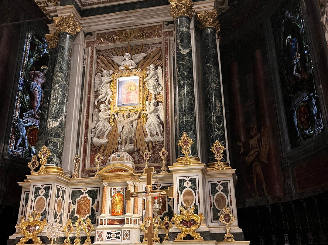 Cattedrale di N. S. dell'Orto-基亚瓦里必去景点
