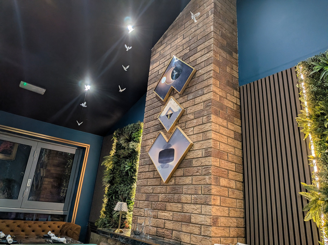 Saffron Kitchen & Bar