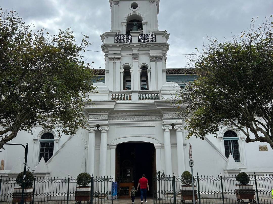 埃尔萨格拉里奥（老教堂）-昆卡必去景点