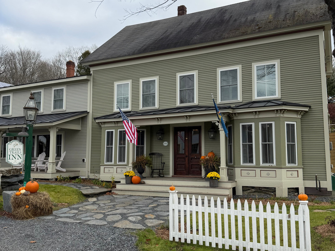 Green Trails Inn主图