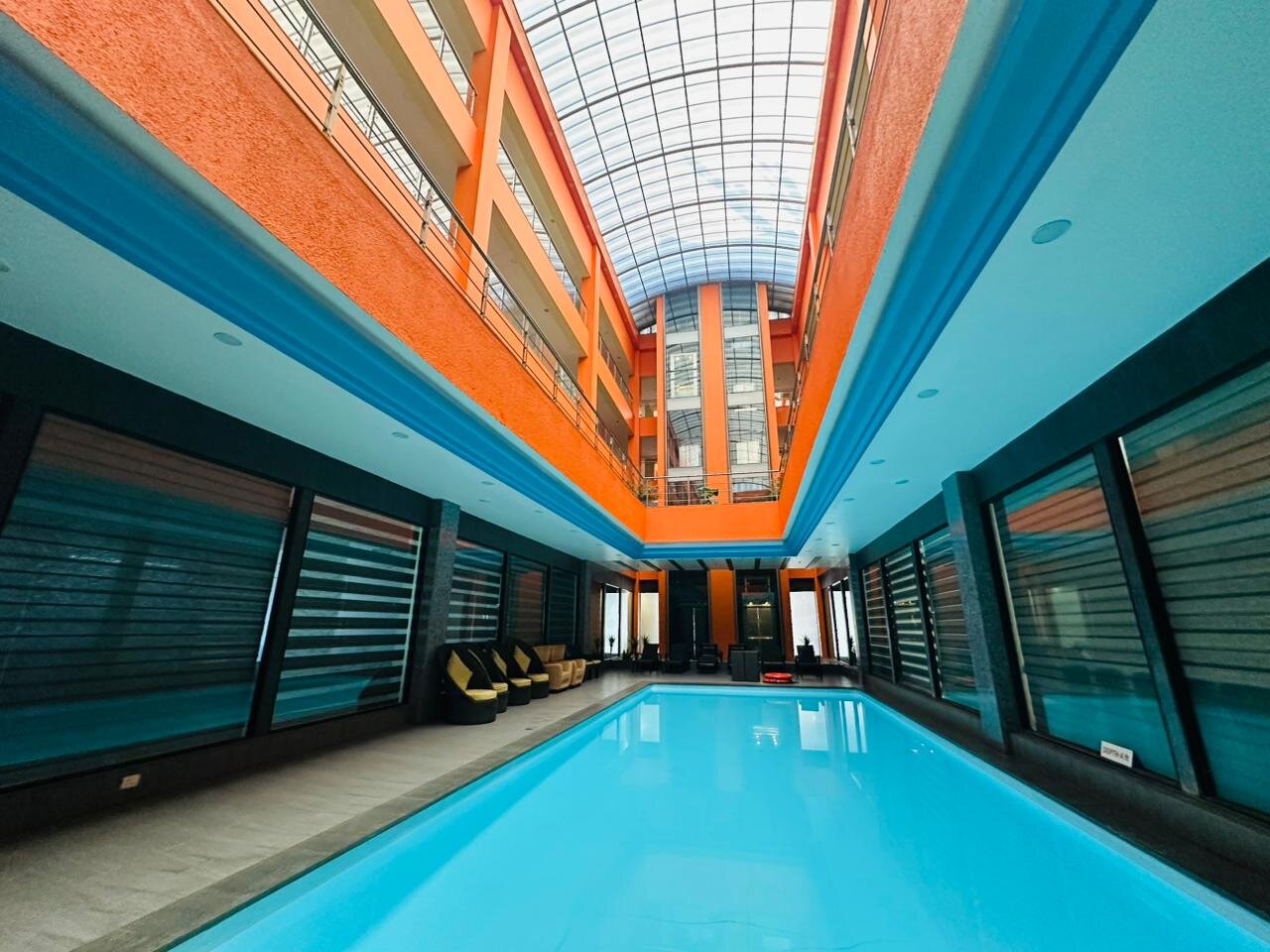 The Radiant Swan-泳池