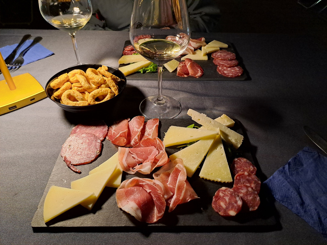 Carbone Vini-Melfi必去景点