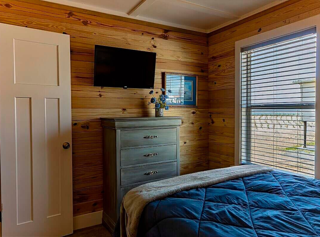 Blue Dolphin Inn and Cottages主图