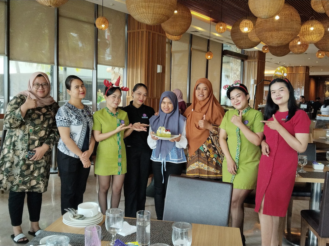 The Rinra Makassar主图