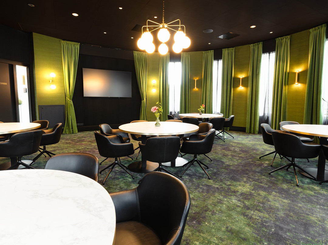 范德瓦尔克橘园剧院酒店主图