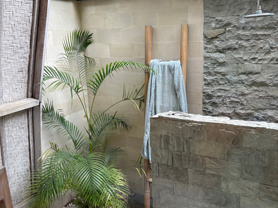 Flowers and Fire Yoga Garden Gili Air-Gili Air必去景点