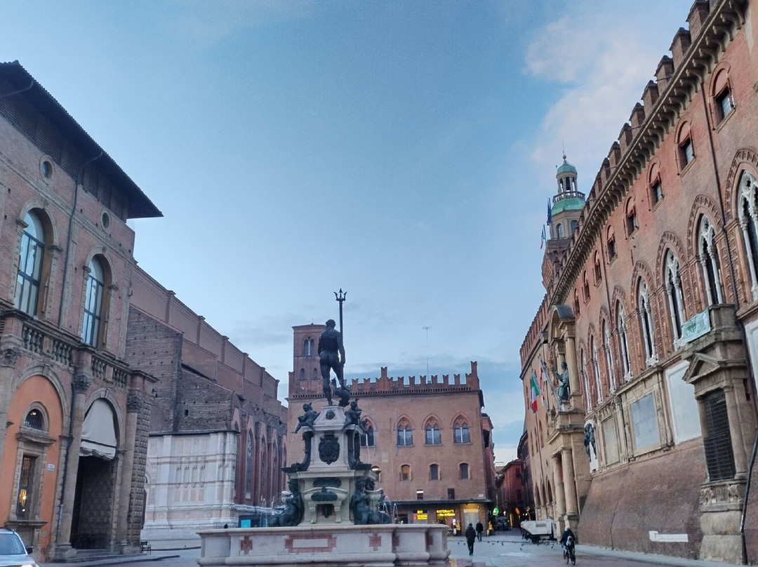 博洛尼亚主广场-博洛尼亚必去景点